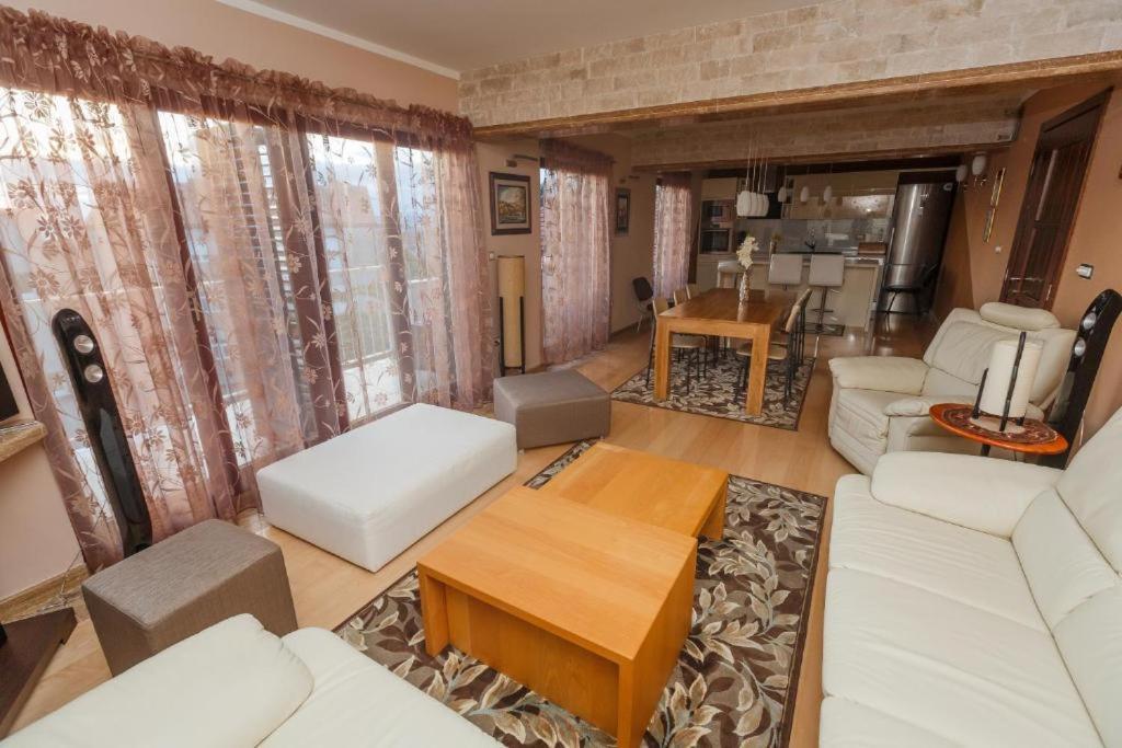Luxury Apartments Near Bacvice Beach Split Buitenkant foto