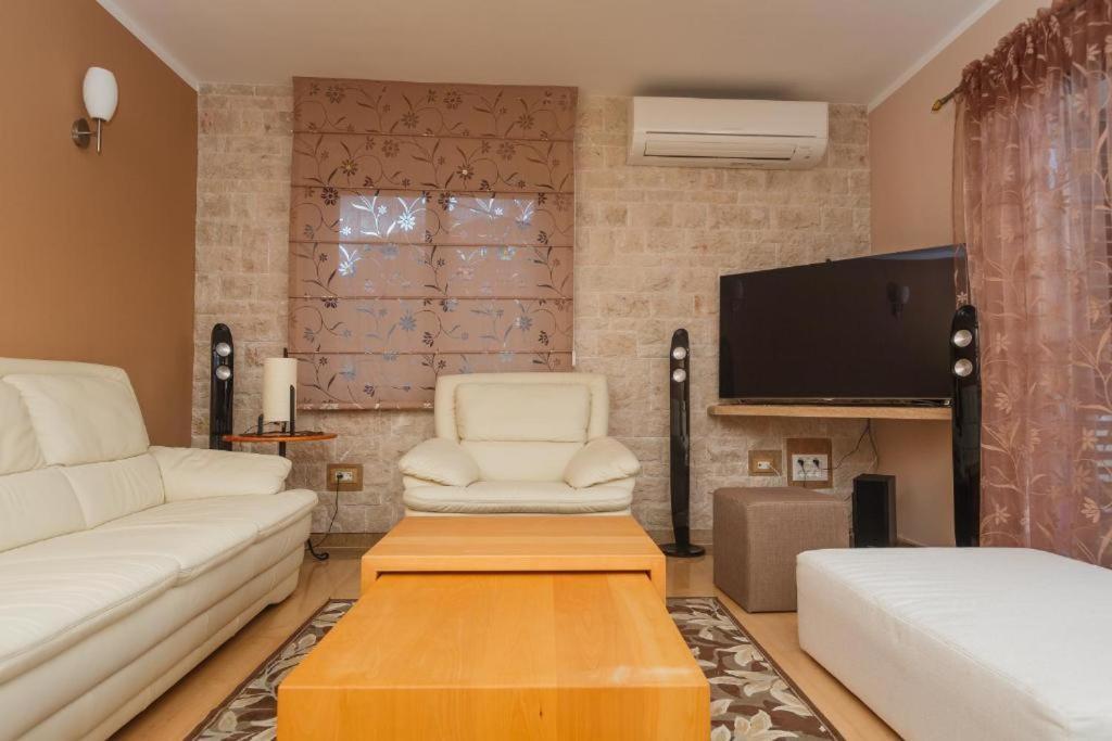 Luxury Apartments Near Bacvice Beach Split Buitenkant foto